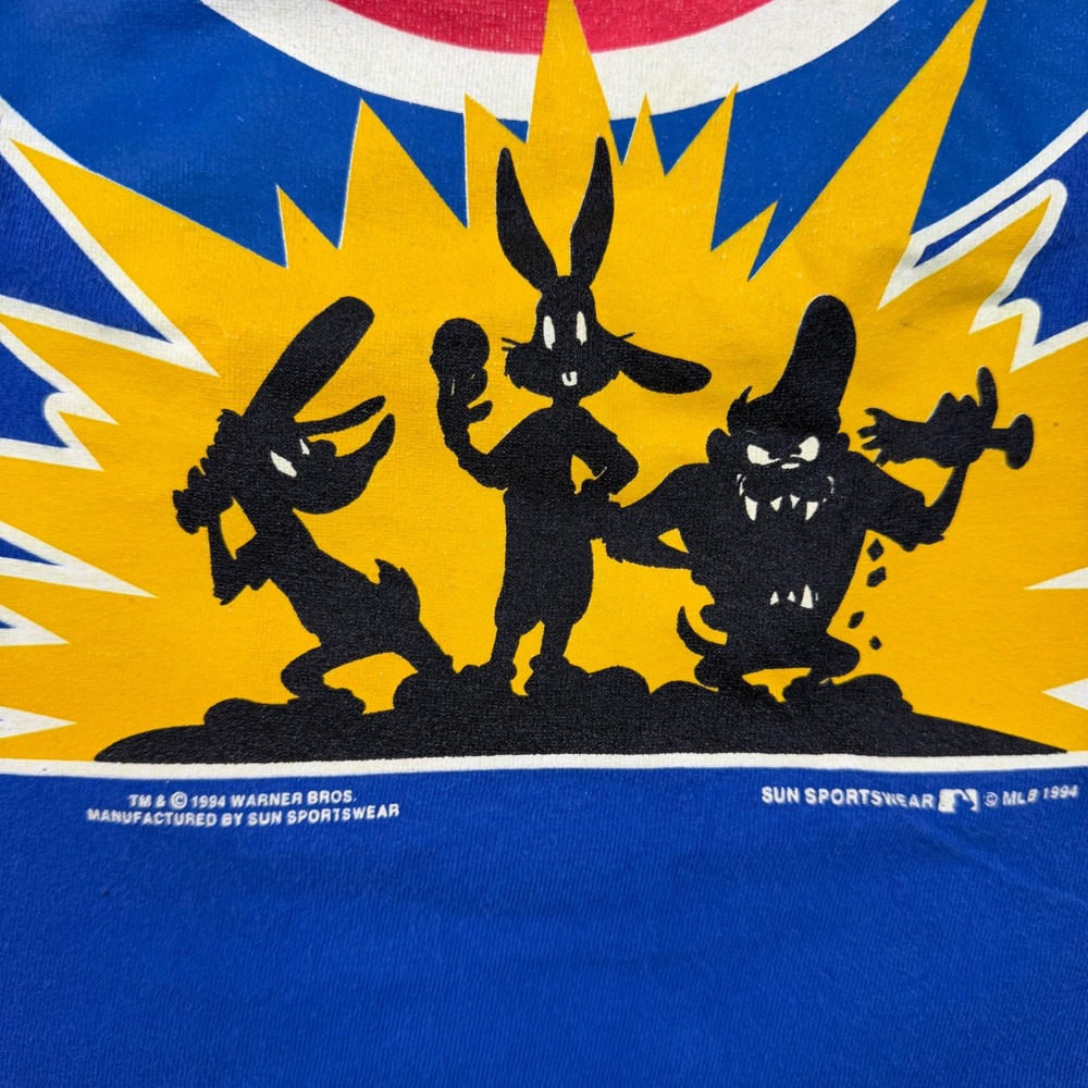 VTG 1994 Chicago Cubs‎ Looney Tunes T-Shirt Single Stitch Bugs Bunny Blue Small - Picture 8 of 8